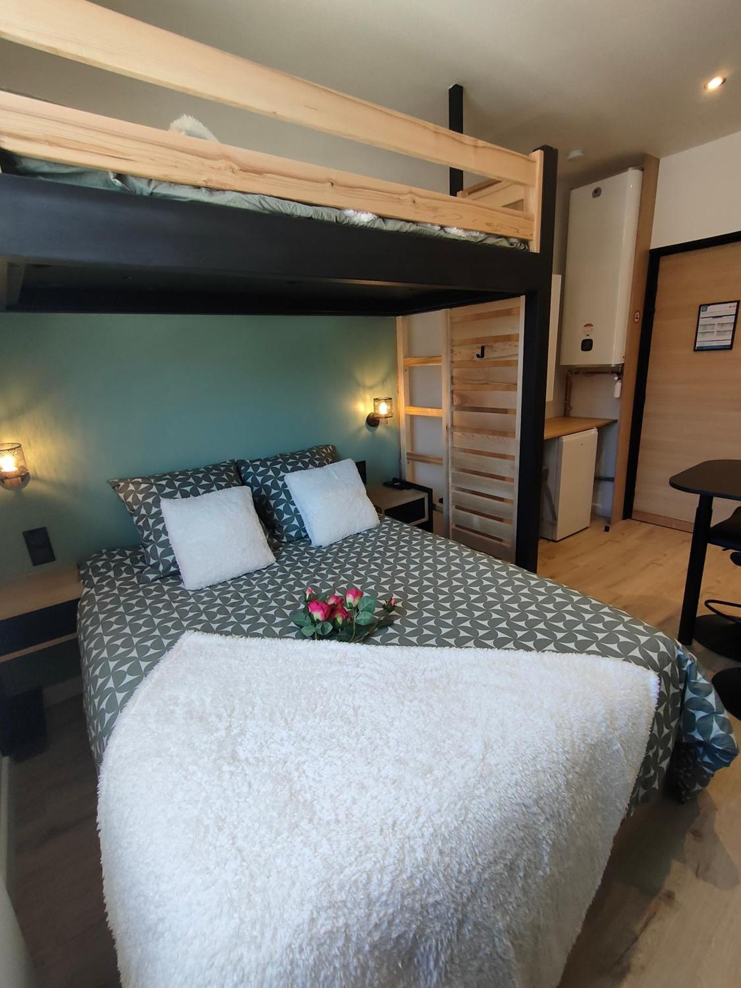 Appartement Somptueux * * Proche Du Avec Parking Prive