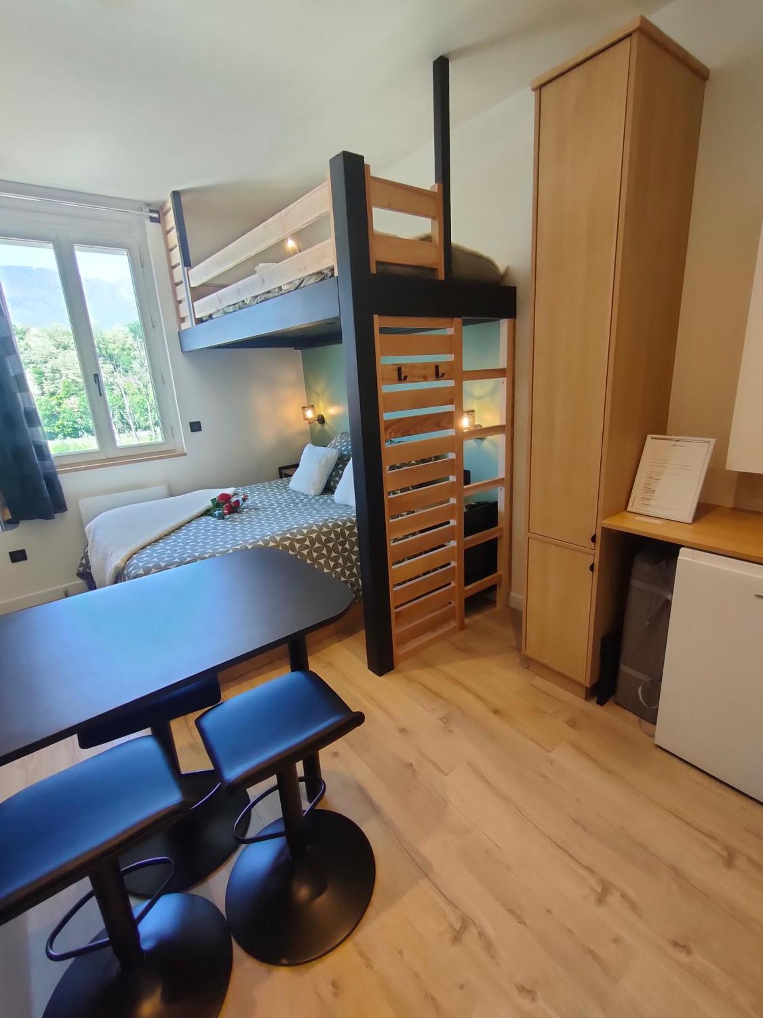 Appartement Somptueux * * Proche Du Avec Parking Prive